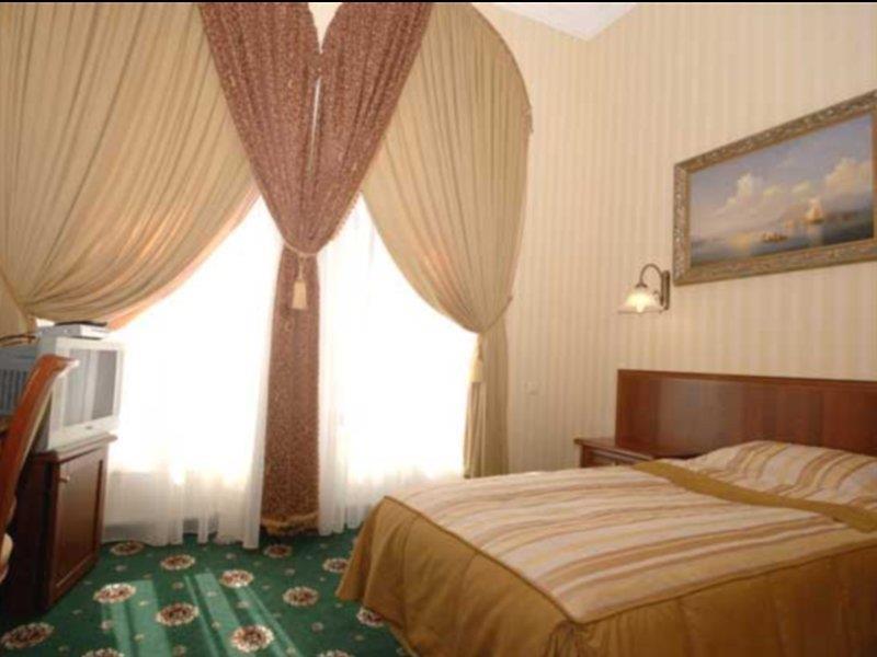 Отель айвазовский 3*